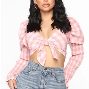 Fashion nova long sleeve crop top